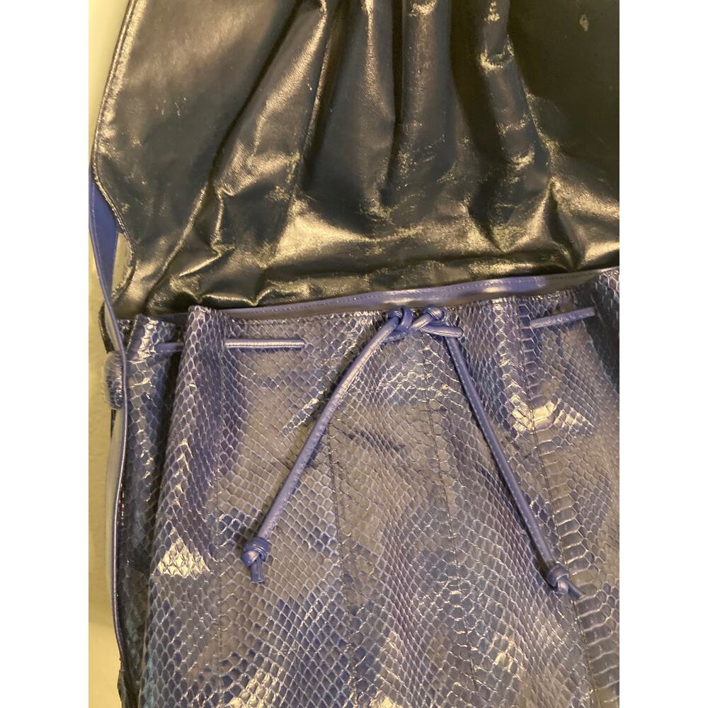 Saks Fifth Avenue Falchi Blue Snakeskin Purse Cinch Impeccable Exterior ~ Repair - Picture 6 of 13